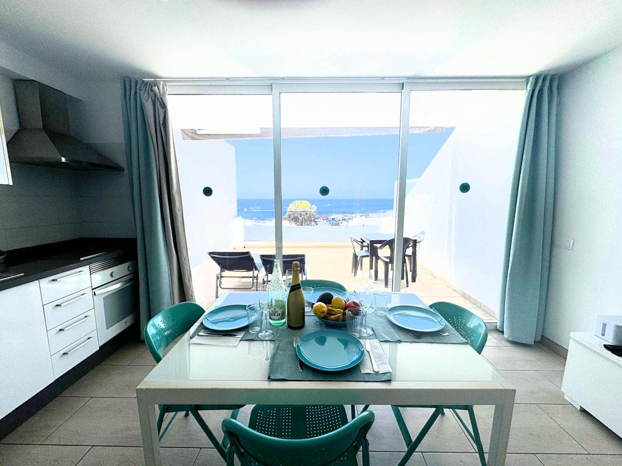 Arthouse Sea View - Acquamarina E Zaffiro Villa Puerto del Carmen  Exterior foto